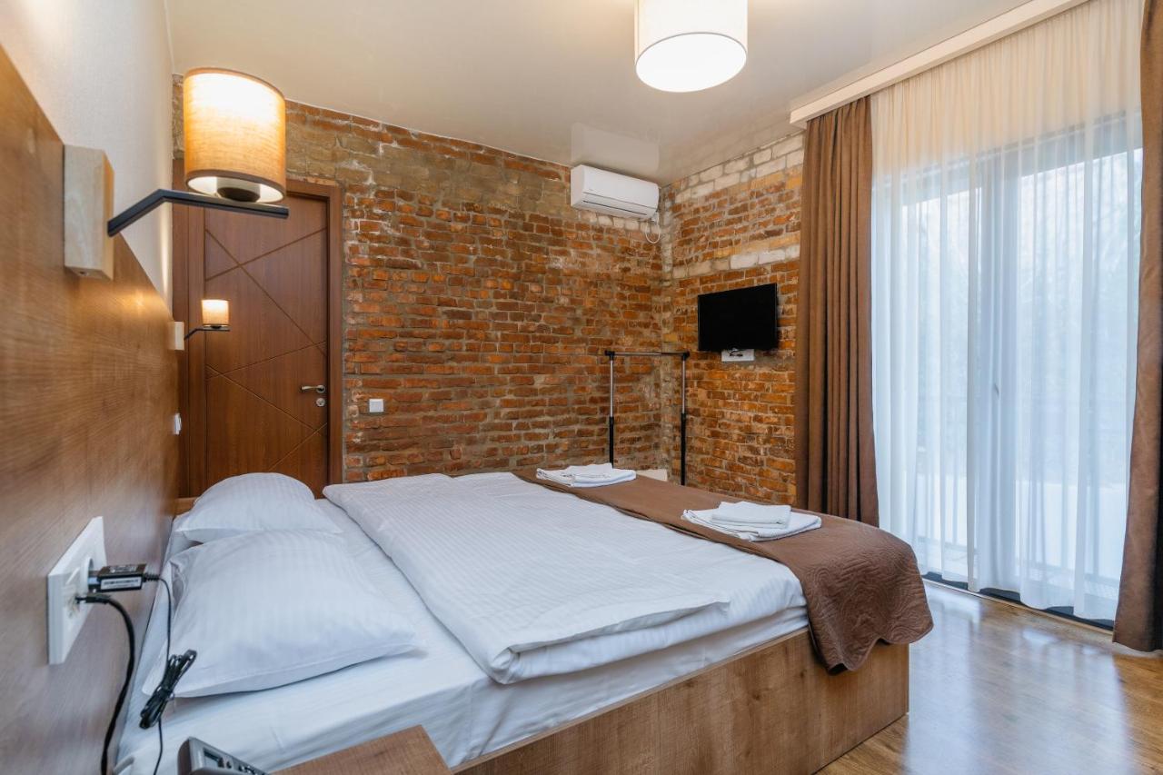 Hotel Green Town Kutaisi Exterior photo