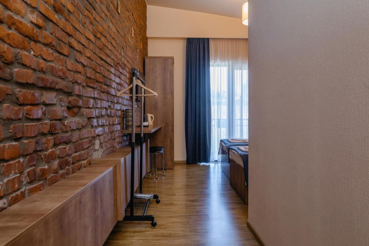 Hotel Green Town Kutaisi Exterior photo