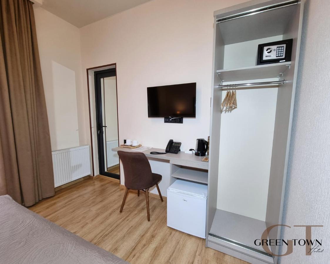 Hotel Green Town Kutaisi Exterior photo